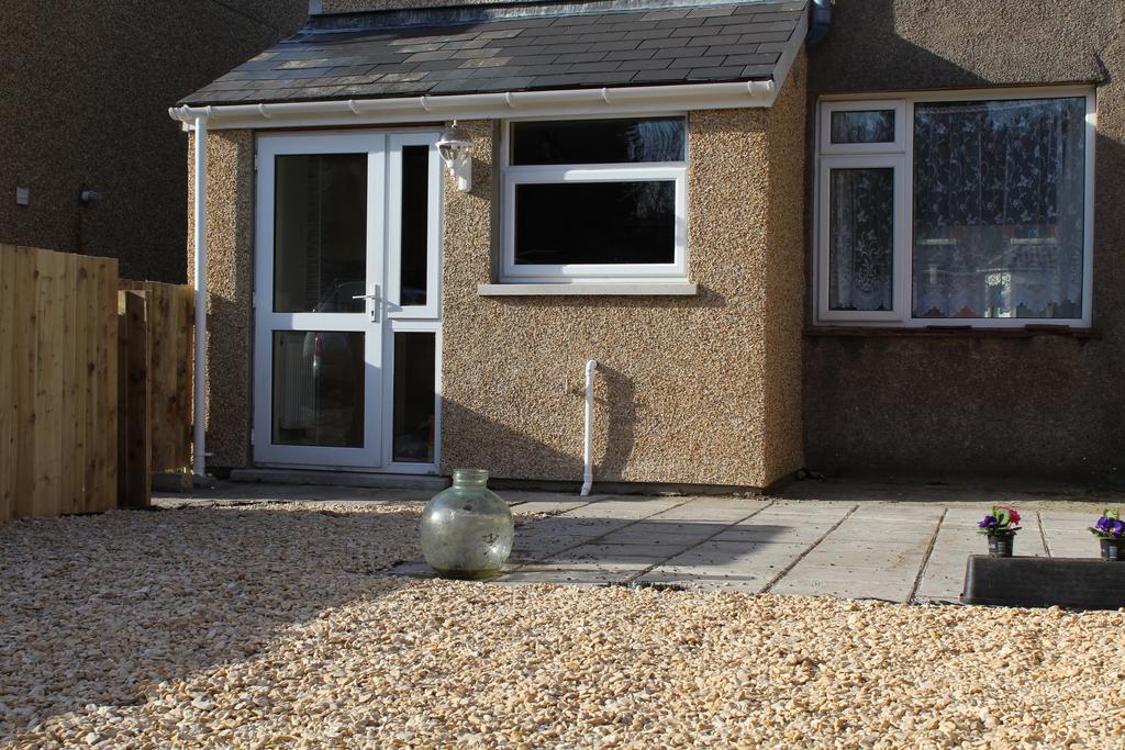 Castell Cottages Caerphilly Exterior photo